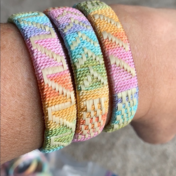 Brazalete made of natural resources by Colombian - Picture 2 of 6